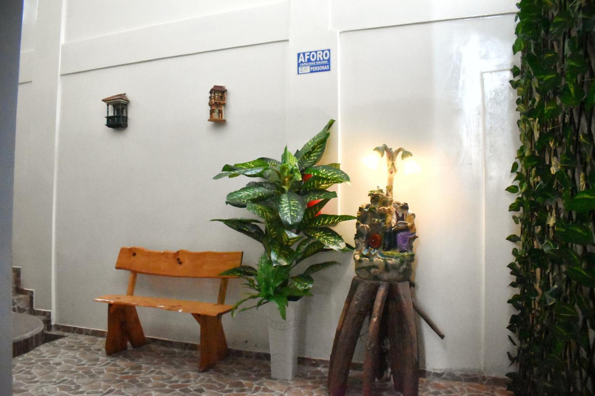 Suzet House Pension Oxapampa Buitenkant foto